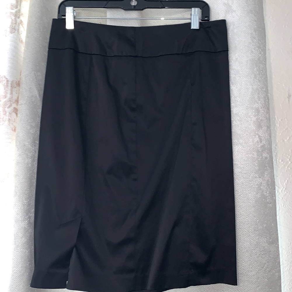 Black pencil skirt